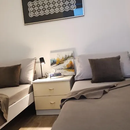Apartment Neue In Mit Privater Terrasse