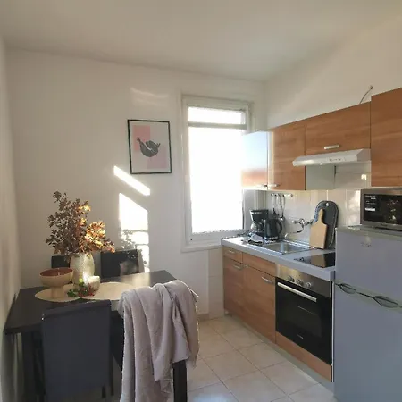 Apartment Neue In Mit Privater Terrasse
