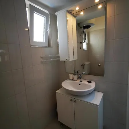 Apartment Ferienwohnung Mit Gemeinschaftlichem Pool *